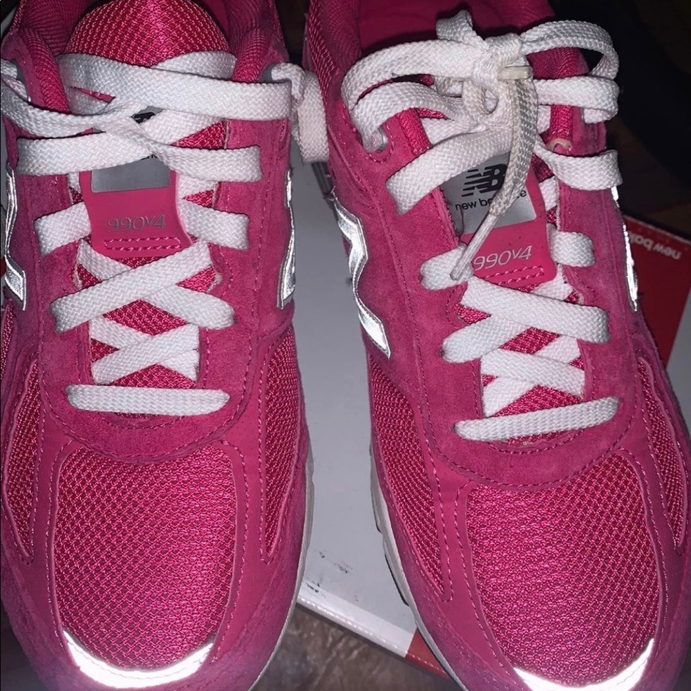 New Balance 990V4